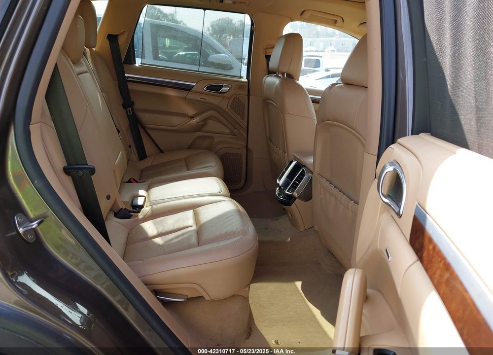 2013 PORSCHE CAYENNE VIN: WP1AA2A27DLA12307
