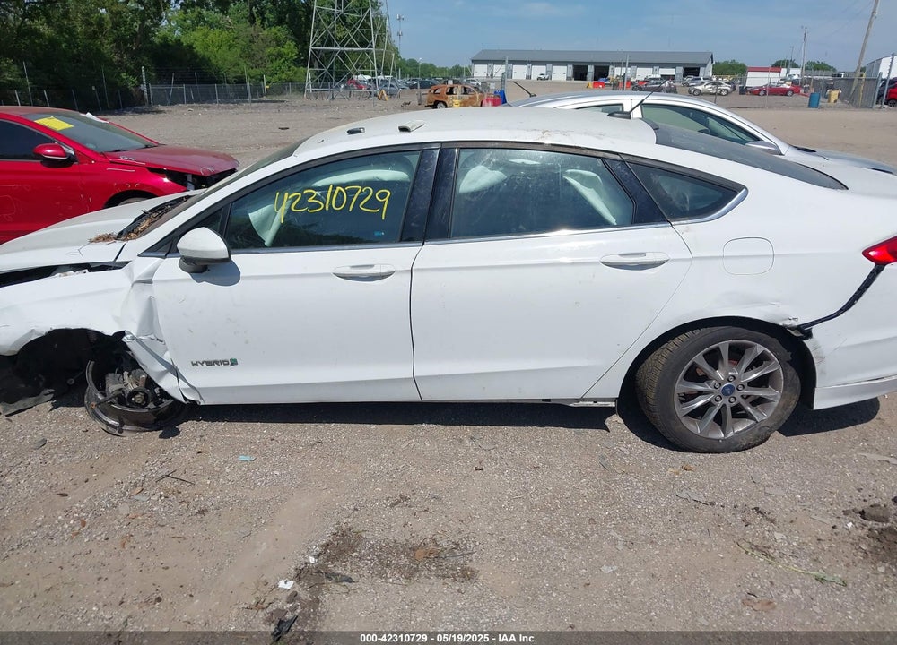 2017 FORD FUSION HYBRID SE VIN: 3FA6P0LUXHR317936