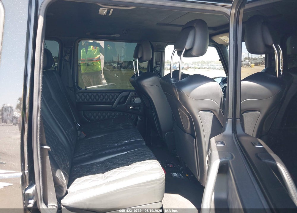 2015 MERCEDES-BENZ G 63 AMG 4MATIC VIN: WDCYC7DF3FX235410