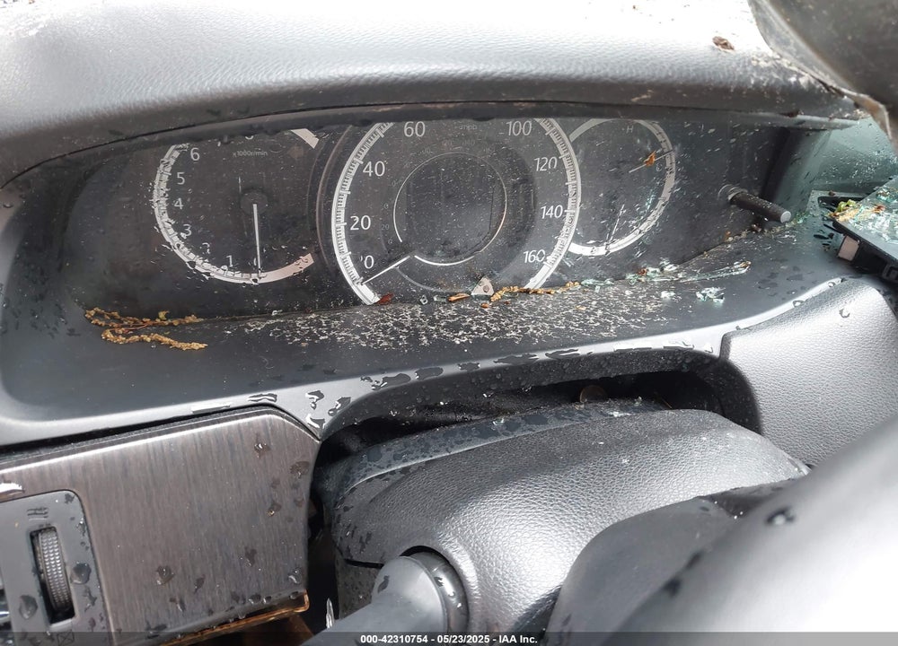 2014 HONDA ACCORD VIN: 1HGCR3F98EA011230