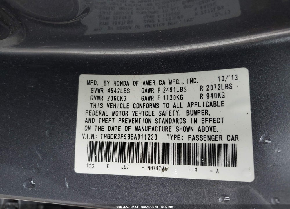 2014 HONDA ACCORD VIN: 1HGCR3F98EA011230