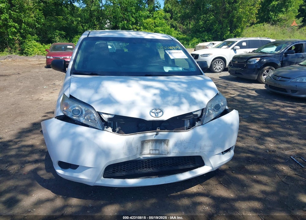 2015 TOYOTA SIENNA L VIN: 5TDZK3DCXFS640245