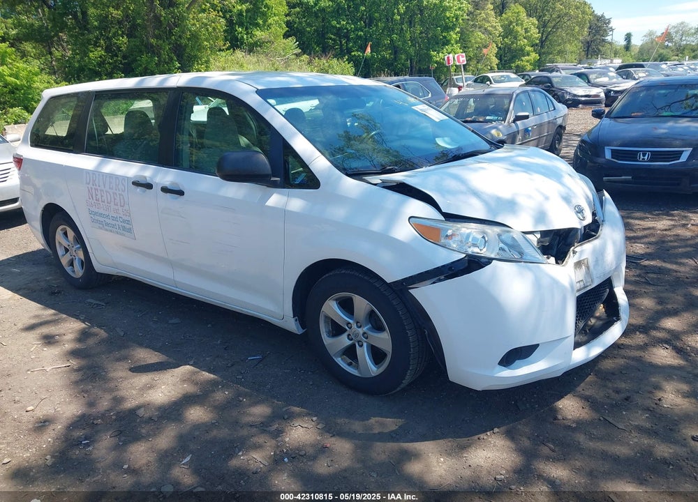 2015 TOYOTA SIENNA L VIN: 5TDZK3DCXFS640245