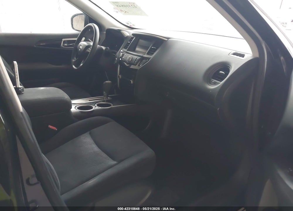 2016 NISSAN PATHFINDER VIN: 5N1AR2MN9GC639638