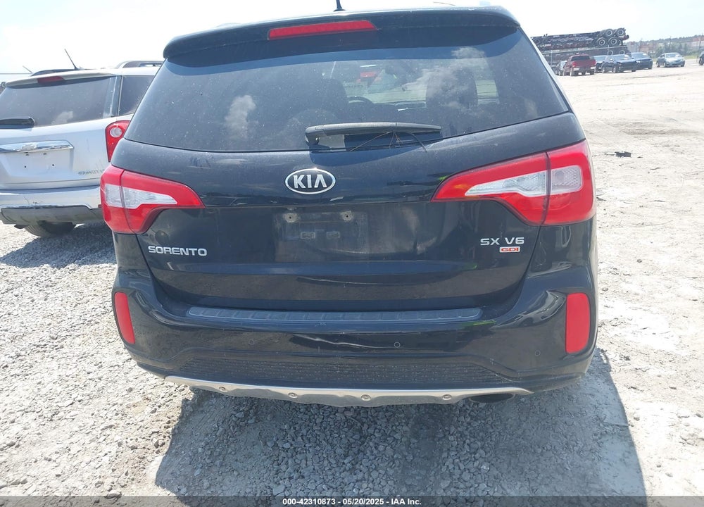 2014 KIA SORENTO VIN: 5XYKW4A70EG521005