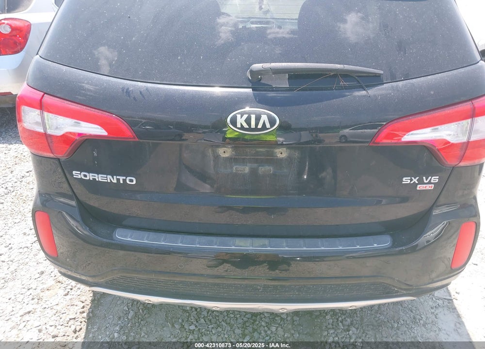 2014 KIA SORENTO VIN: 5XYKW4A70EG521005