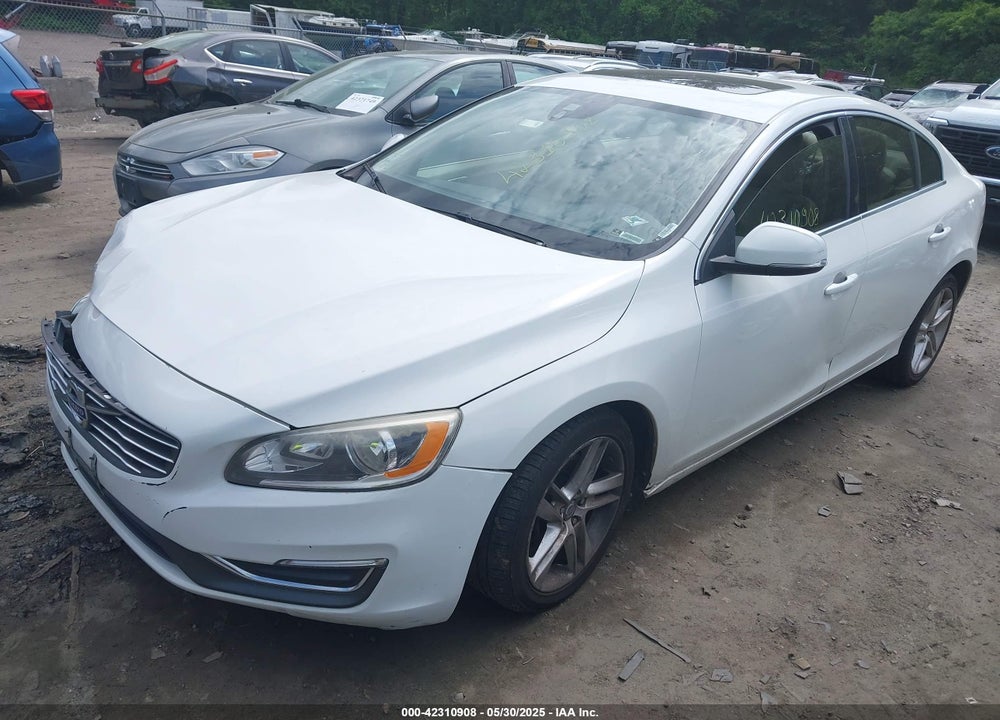 2015 VOLVO S60 VIN: YV1612TB8F1317893