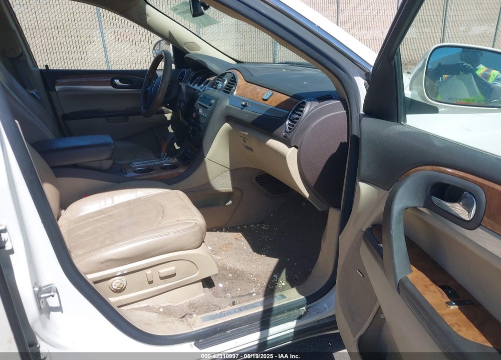 2008 BUICK ENCLAVE VIN: 5GAER23718J269941