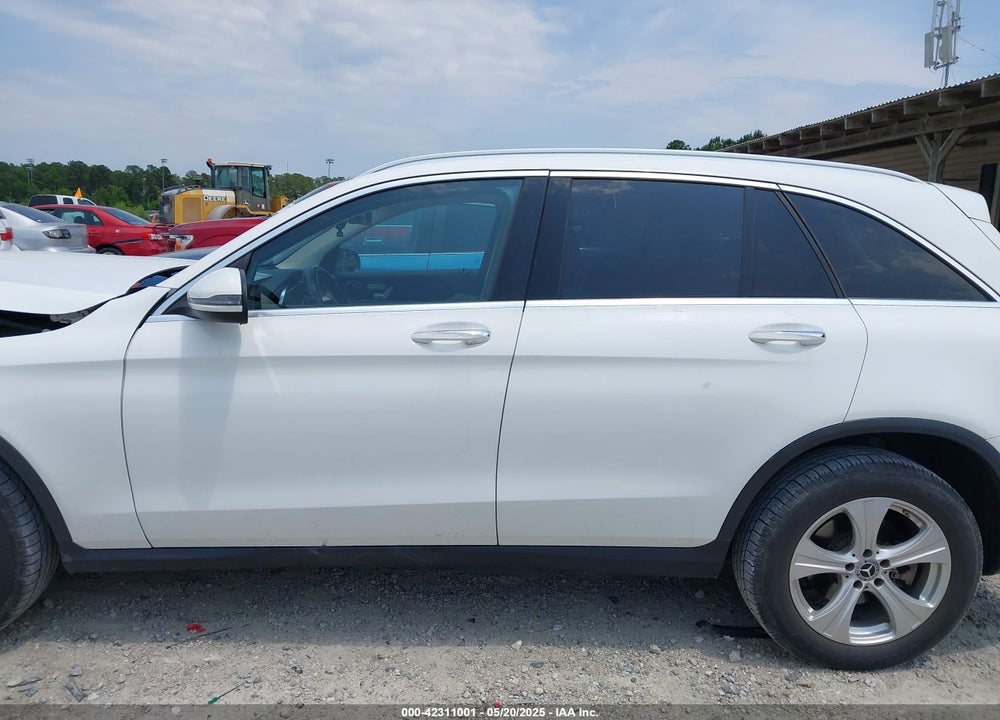 2017 MERCEDES-BENZ GLC CLASS VIN: WDC0G4JB0HV011351