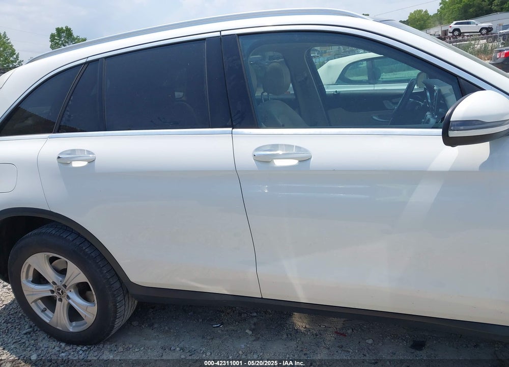 2017 MERCEDES-BENZ GLC CLASS VIN: WDC0G4JB0HV011351
