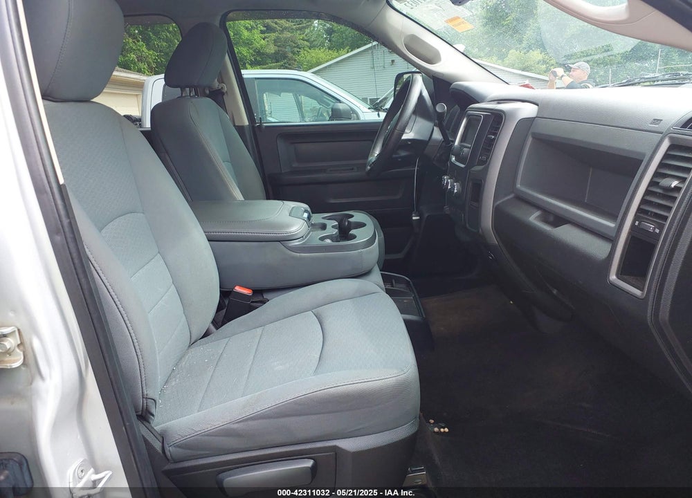 2014 RAM 1500 VIN: 1C6RR7KT8ES109502