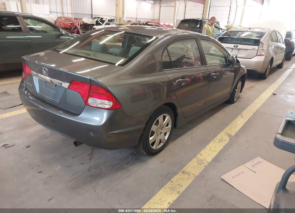 2009 HONDA CIVIC LX VIN: 19XFA16589E028584