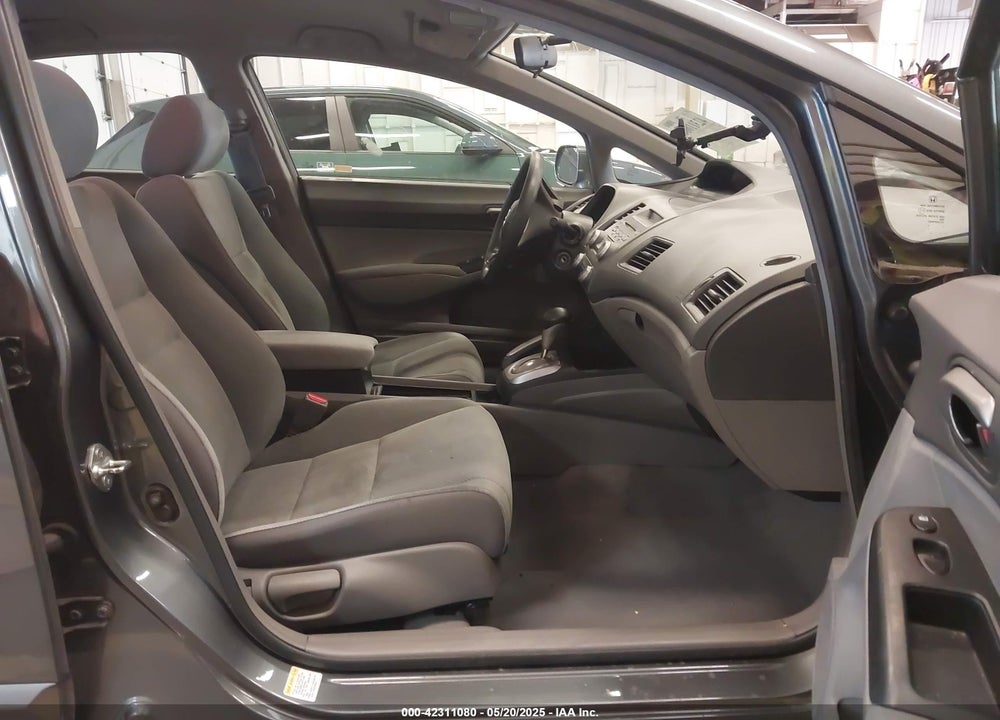 2009 HONDA CIVIC LX VIN: 19XFA16589E028584