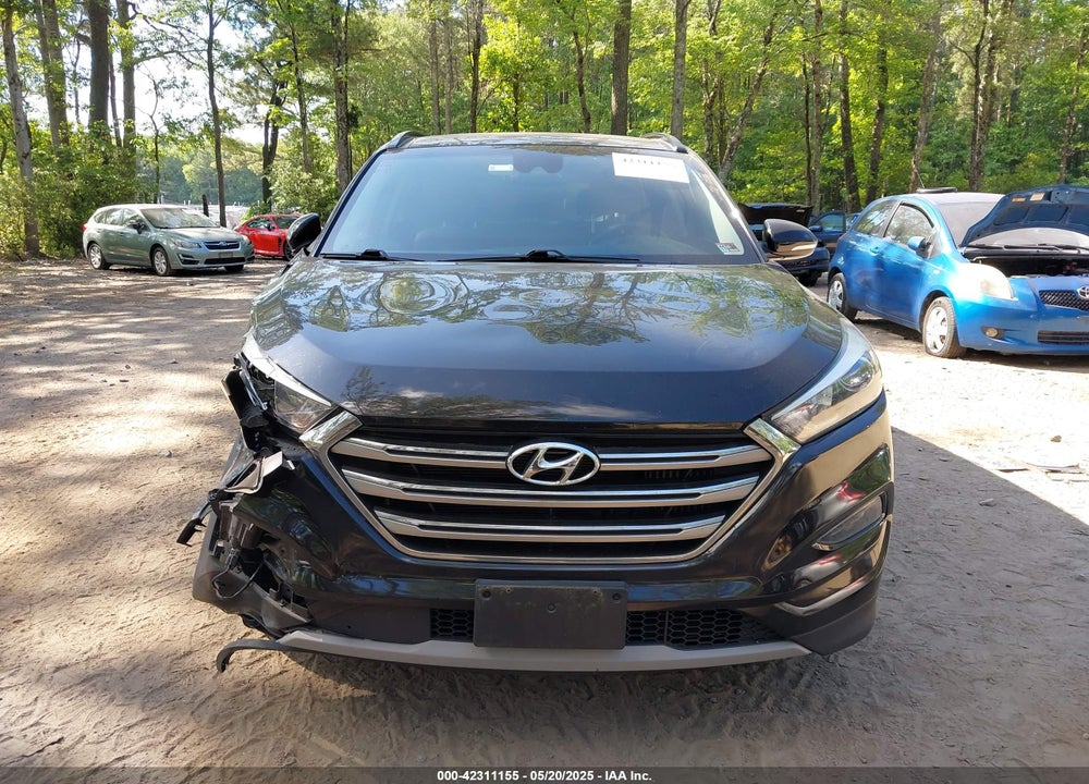2018 HYUNDAI TUCSON VIN: KM8J33A28JU671855