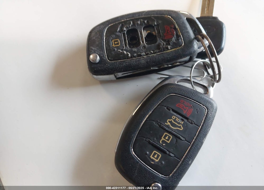 2015 HYUNDAI SONATA VIN: 5NPE34AFXFH226615