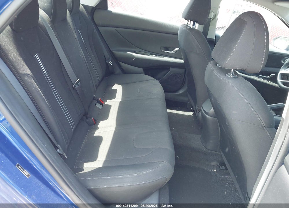 2023 HYUNDAI ELANTRA VIN: 5NPLM4AG0PH117112