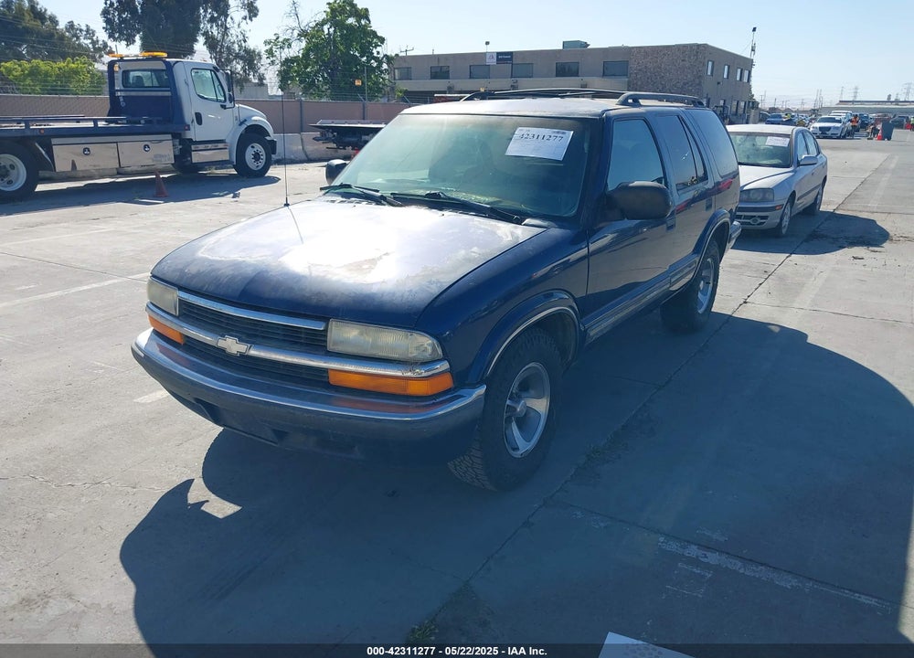 1999 CHEVROLET BLAZER LS VIN: 1GNCS13W0X2125101