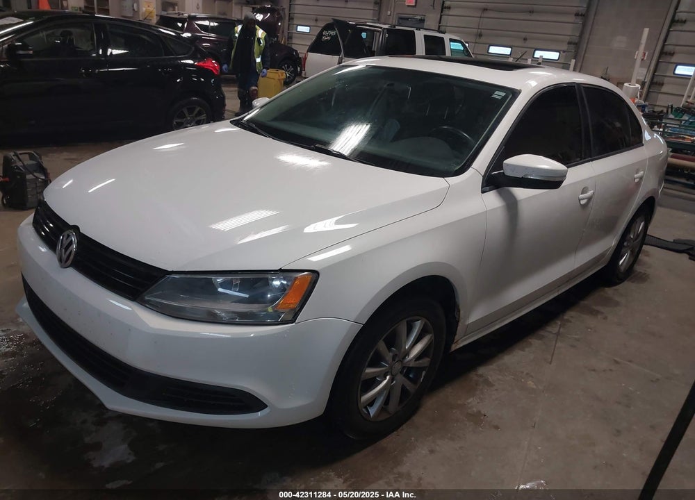 2011 VOLKSWAGEN JETTA VIN: 3VWDX7AJXBM315916