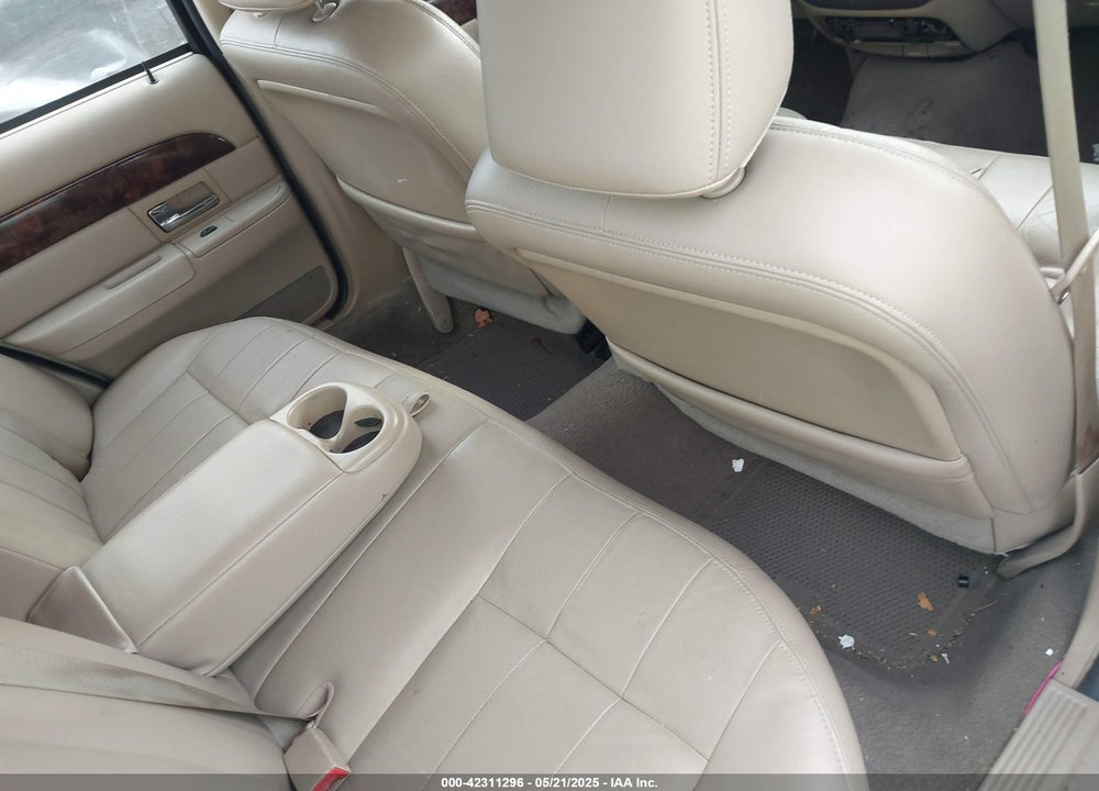 2005 MERCURY GRAND MARQUIS LS/LSE VIN: 2MEFM75W05X656484
