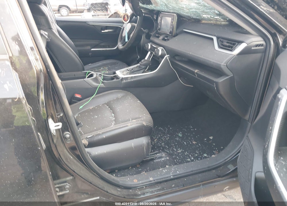 2020 TOYOTA RAV4 HYBRID XLE VIN: 2T3RWRFV7LW094892