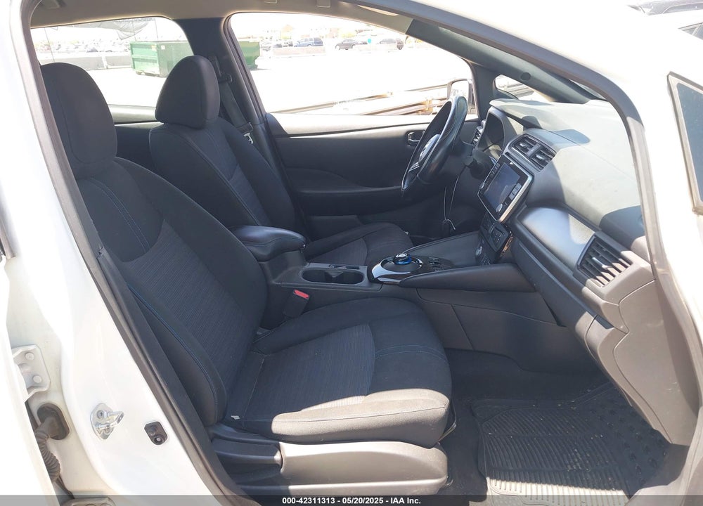2021 NISSAN LEAF VIN: 1N4BZ1CV7MC551533