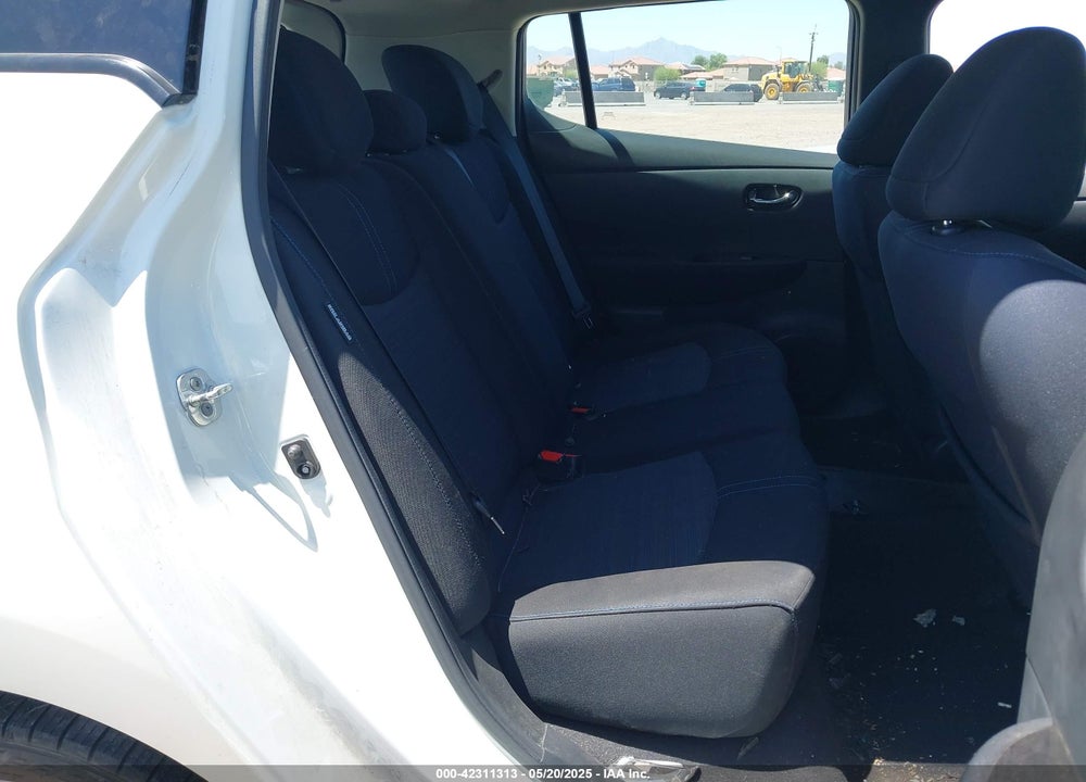 2021 NISSAN LEAF VIN: 1N4BZ1CV7MC551533