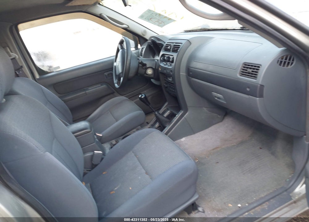2002 NISSAN FRONTIER XE VIN: 1N6DD26S42C313576