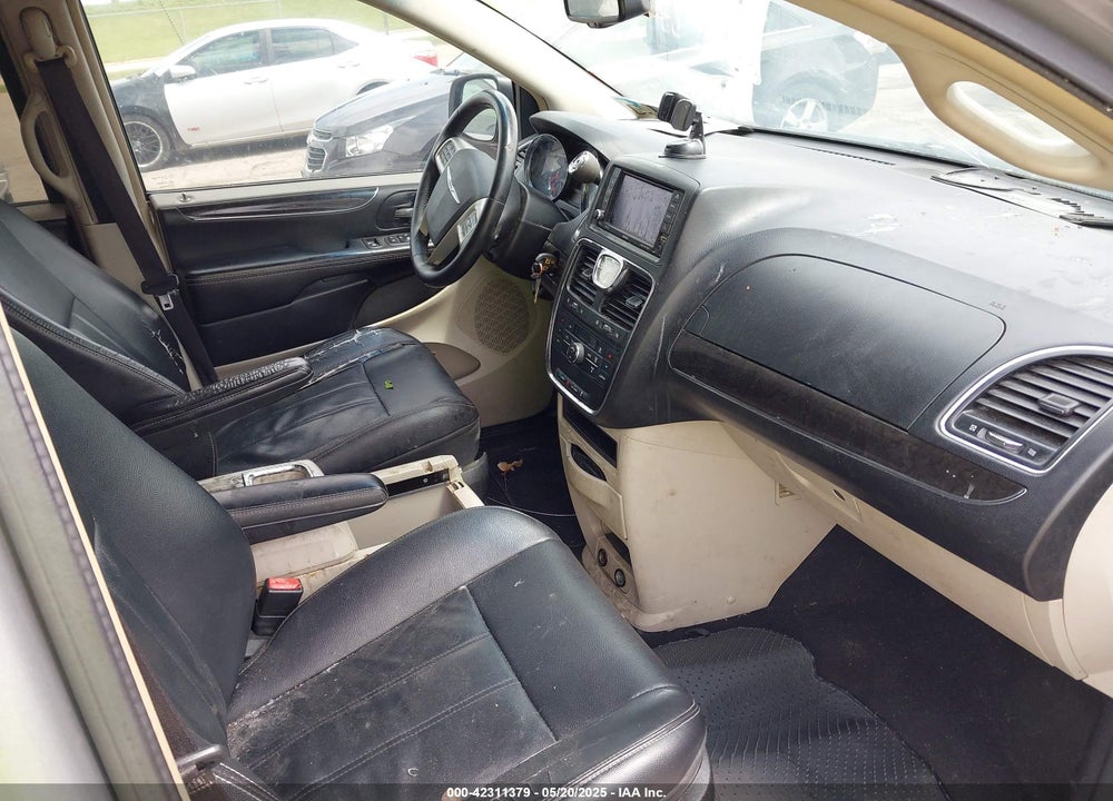 2014 CHRYSLER TOWN & COUNTRY TOURING VIN: 2C4RC1BG0ER397124