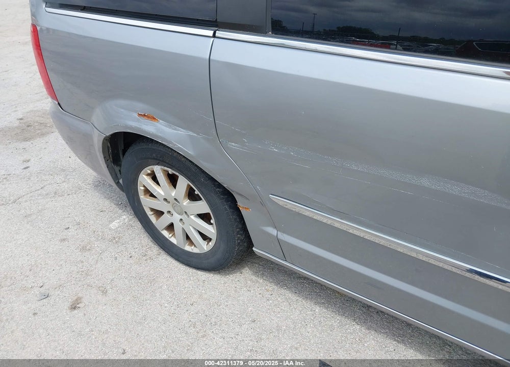 2014 CHRYSLER TOWN & COUNTRY TOURING VIN: 2C4RC1BG0ER397124