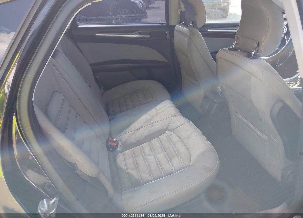 2015 FORD FUSION VIN: 1FA6P0G70F5107883