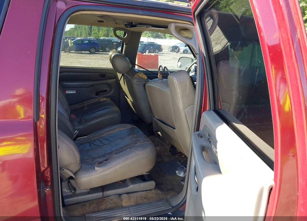 2001 GMC YUKON XL 1500 DENALI VIN: 1GKFK66UX1J280379