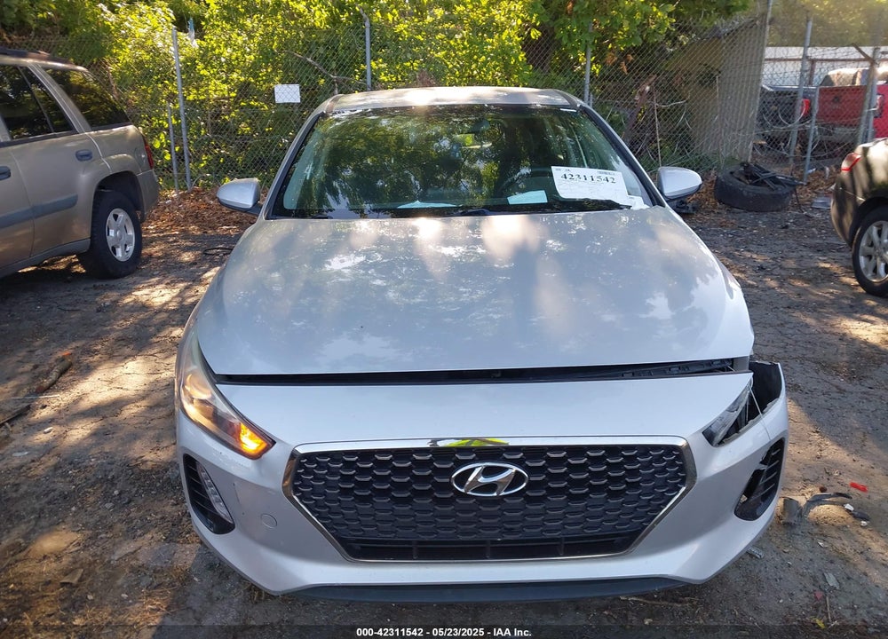 2019 HYUNDAI ELANTRA GT VIN: KMHH35LE3KU095045