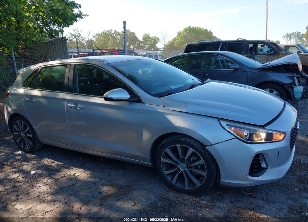 2019 HYUNDAI ELANTRA GT VIN: KMHH35LE3KU095045