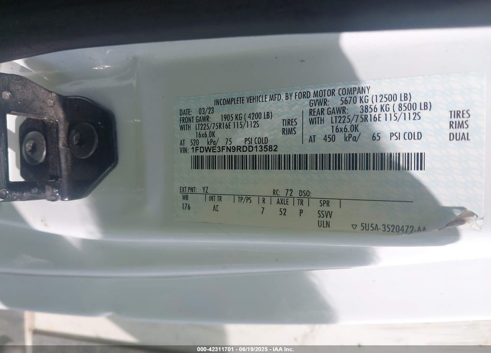 2024 FORD E-350 CUTAWAY VIN: 1FDWE3FN9RDD13582