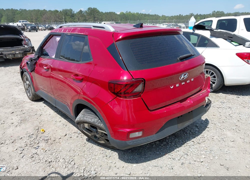 2022 HYUNDAI VENUE VIN: KMHRC8A30NU186656