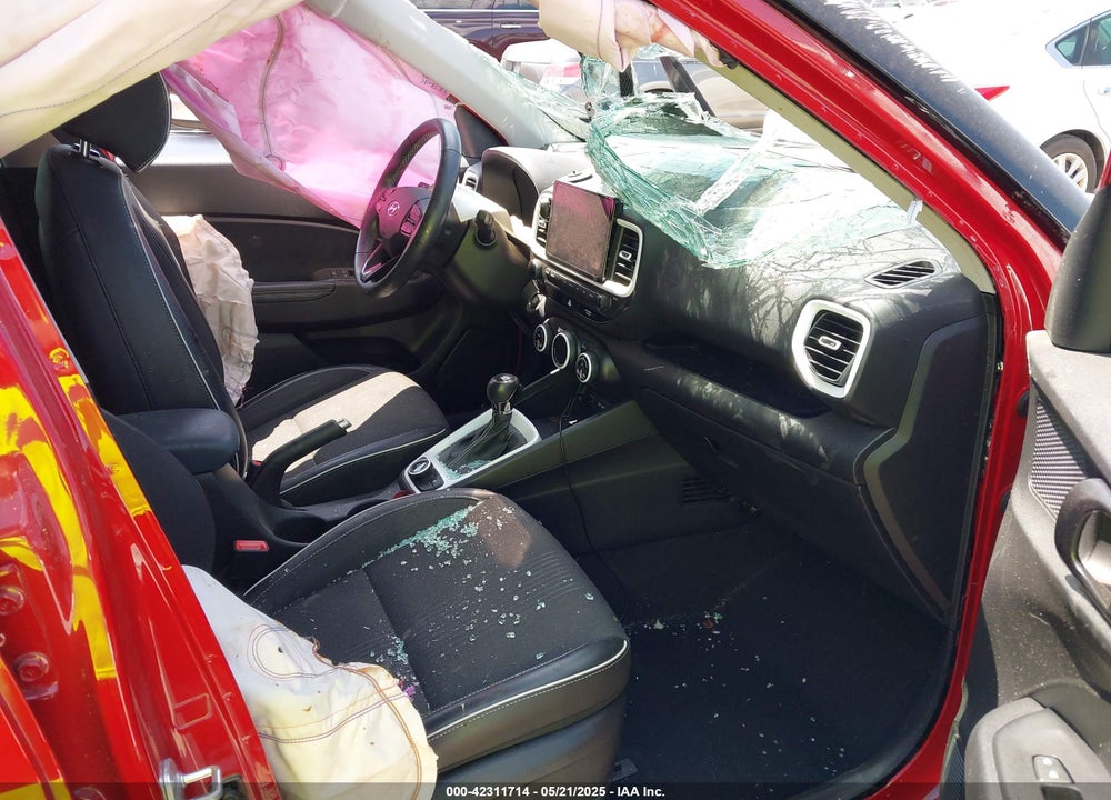 2022 HYUNDAI VENUE VIN: KMHRC8A30NU186656