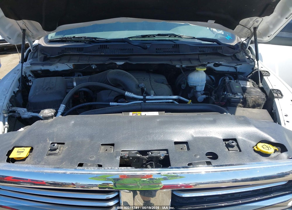 2019 RAM 1500 CLASSIC VIN: 1C6RR6TT5KS608648