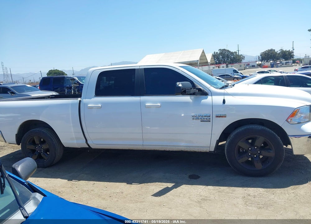 2019 RAM 1500 CLASSIC VIN: 1C6RR6TT5KS608648