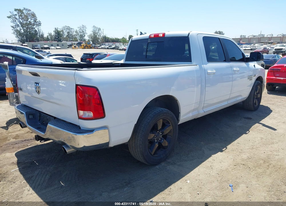 2019 RAM 1500 CLASSIC VIN: 1C6RR6TT5KS608648