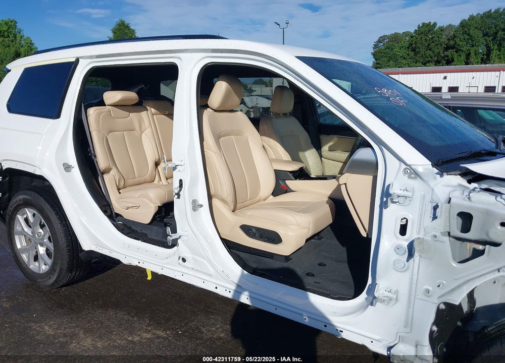 2023 JEEP GRAND CHEROKEE L LIMITED 4X4 VIN: 1C4RJKBG0P8854444