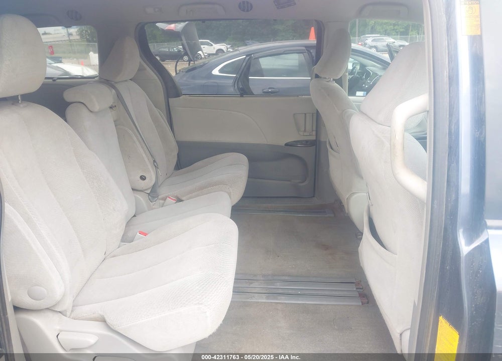 2013 TOYOTA SIENNA VIN: 5TDKK3DC0DS340583