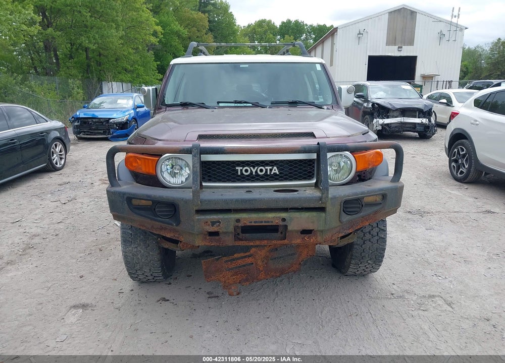 2007 TOYOTA FJ CRUISER VIN: JTEBU11F270049180