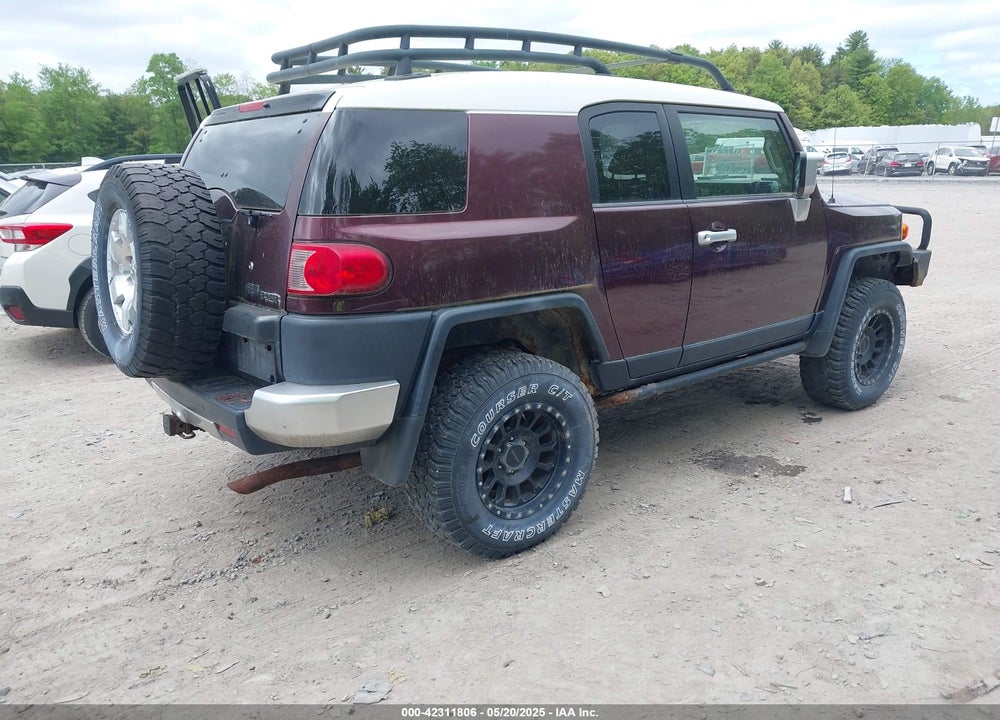 2007 TOYOTA FJ CRUISER VIN: JTEBU11F270049180