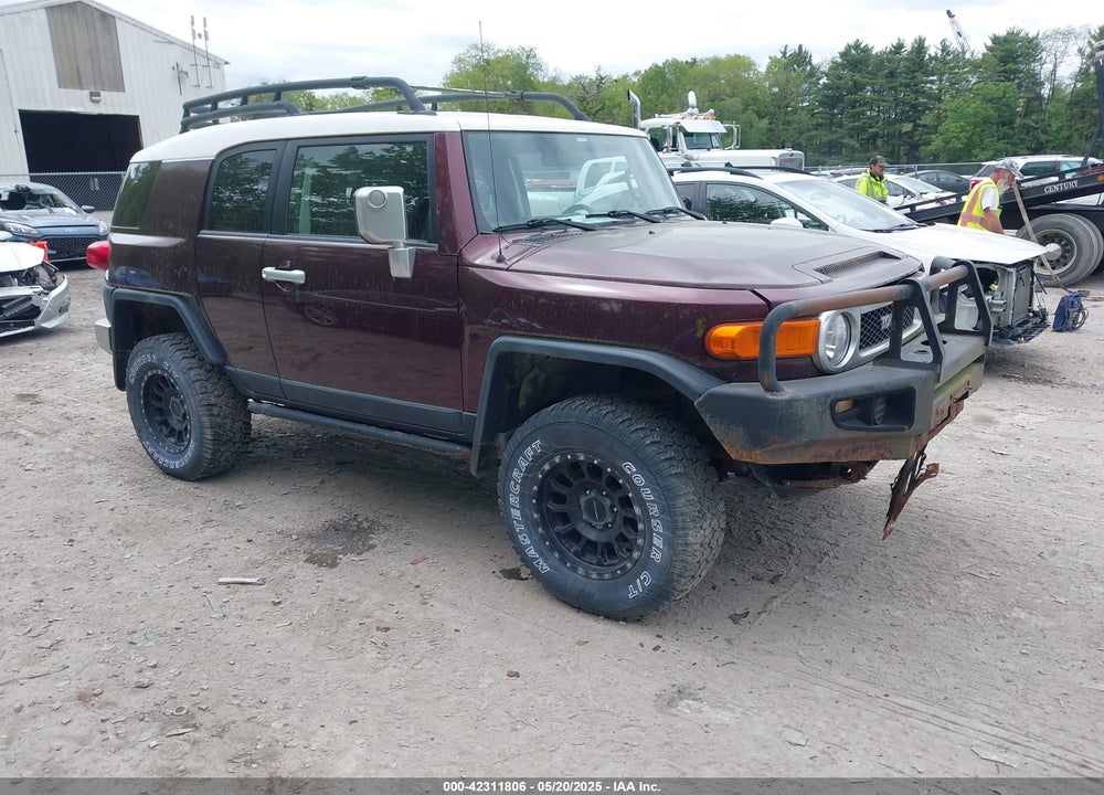 2007 TOYOTA FJ CRUISER VIN: JTEBU11F270049180