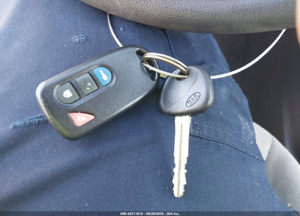 2011 KIA FORTE EX VIN: KNAFU5A20B5406584