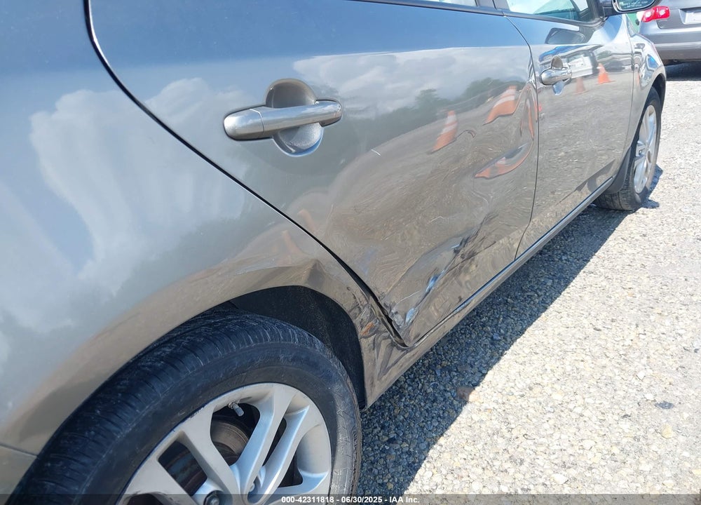 2011 KIA FORTE EX VIN: KNAFU5A20B5406584