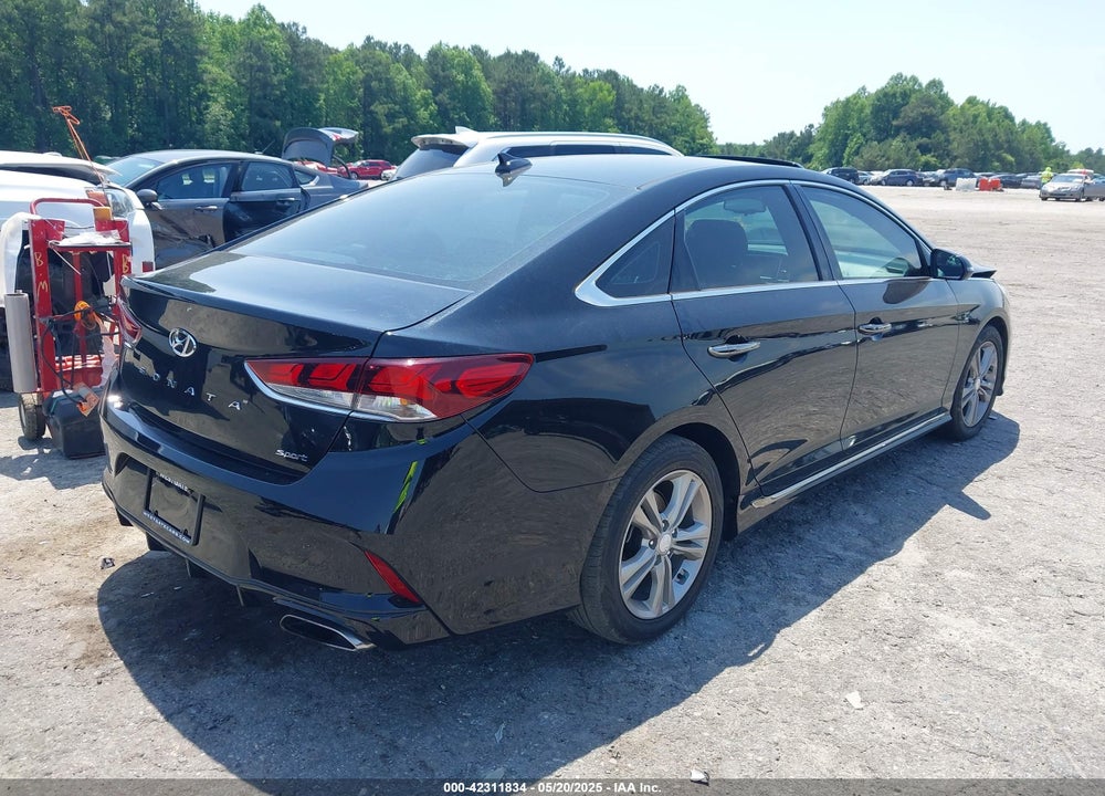 2018 HYUNDAI SONATA VIN: 5NPE34AF4JH690217