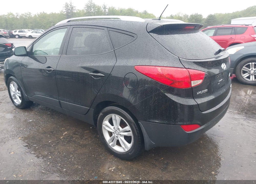 2013 HYUNDAI TUCSON VIN: KM8JUCAC2DU564794