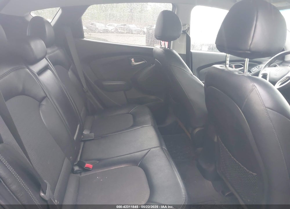 2013 HYUNDAI TUCSON VIN: KM8JUCAC2DU564794