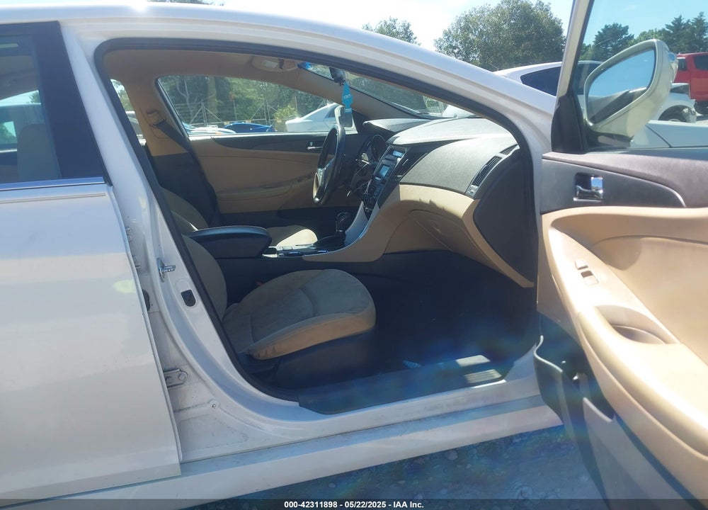 2014 HYUNDAI SONATA VIN: 5NPEB4AC9EH911146